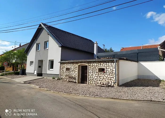 Vila Pod Majakem